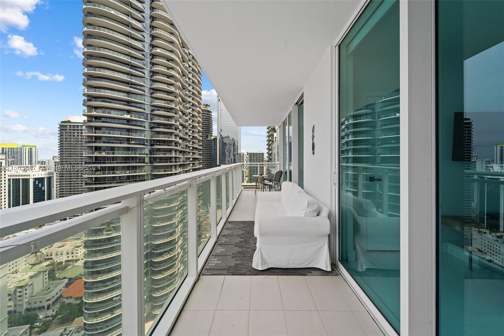 1080 Brickell Ave - Photo 7