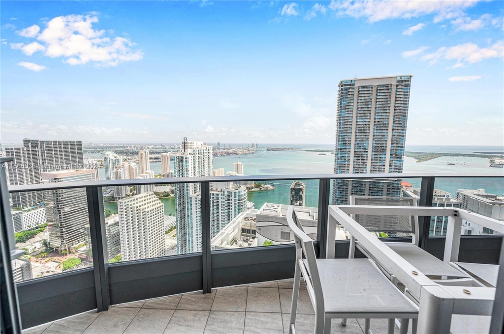 1000 Brickell Plz - Photo 58