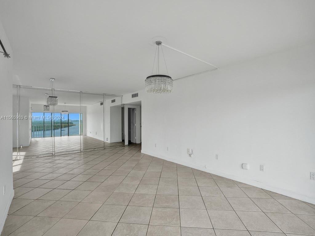 300 Bayview Dr - Photo 4