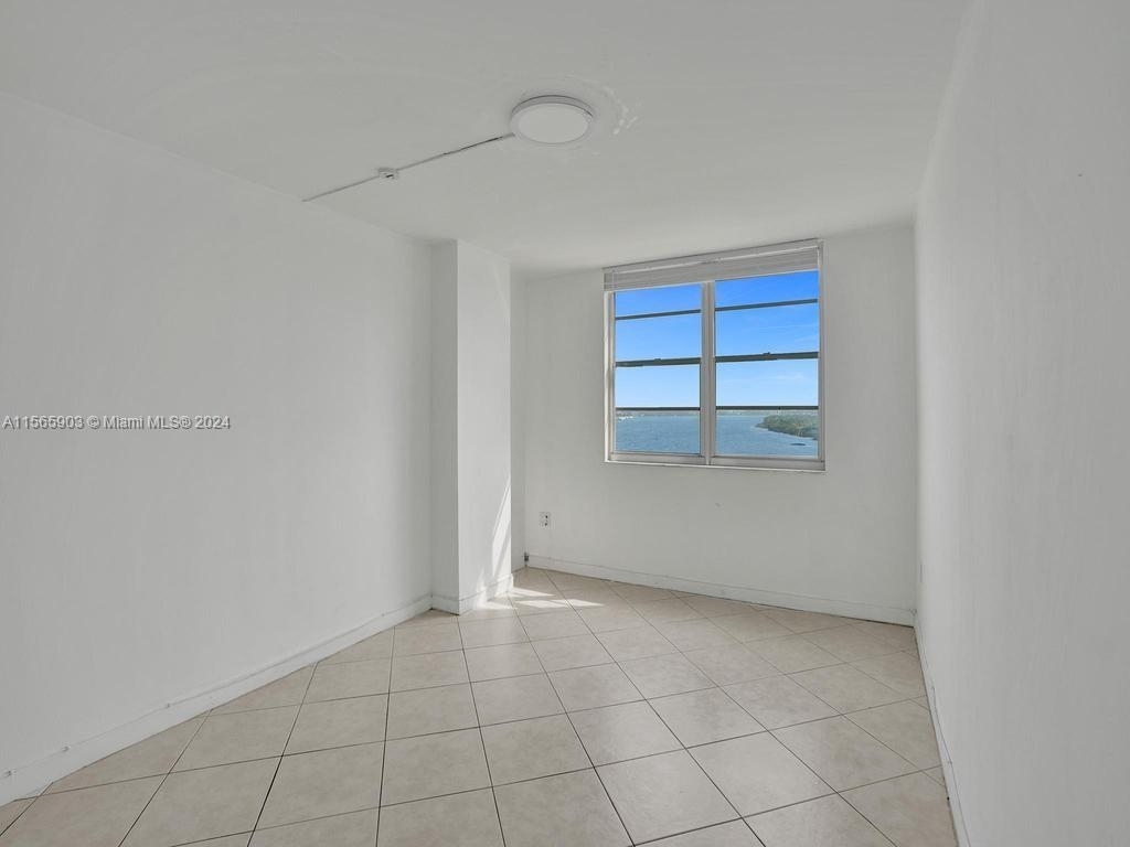 300 Bayview Dr - Photo 31