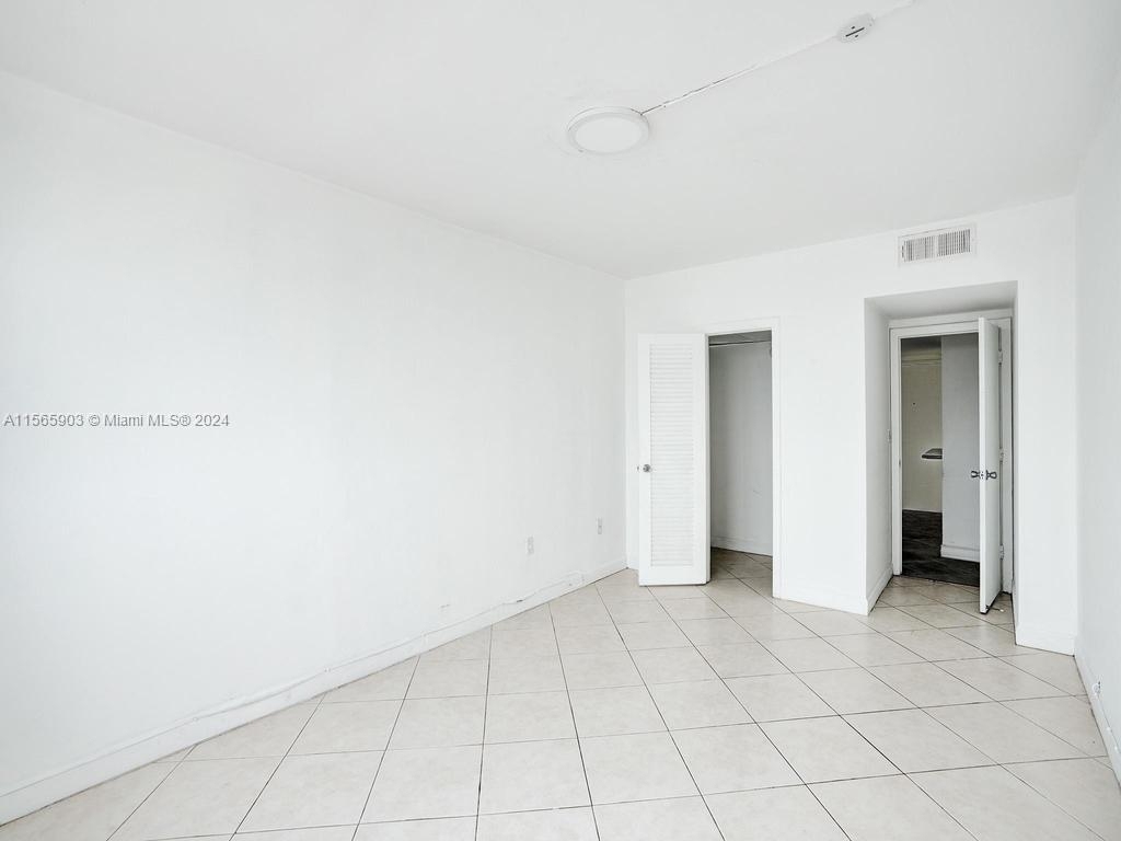 300 Bayview Dr - Photo 32