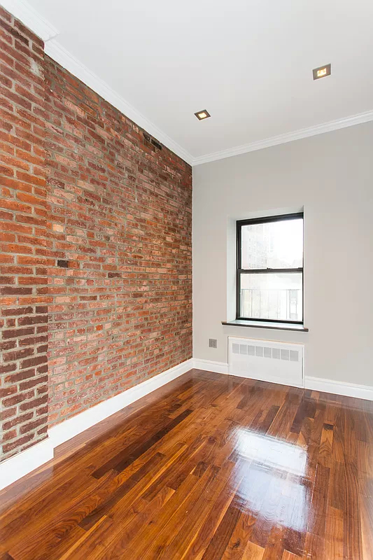 939 Second Avenue - Photo 3