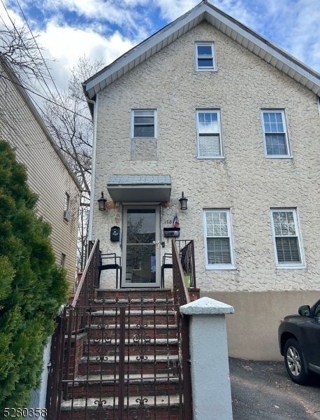 178 Forest St - Photo 0