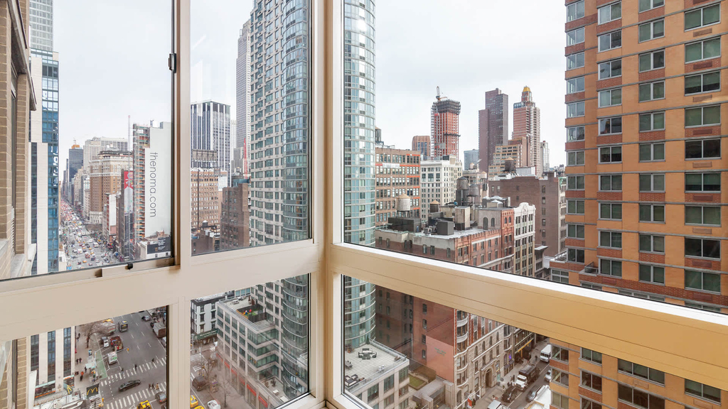 777 6th Avenue - Photo 2