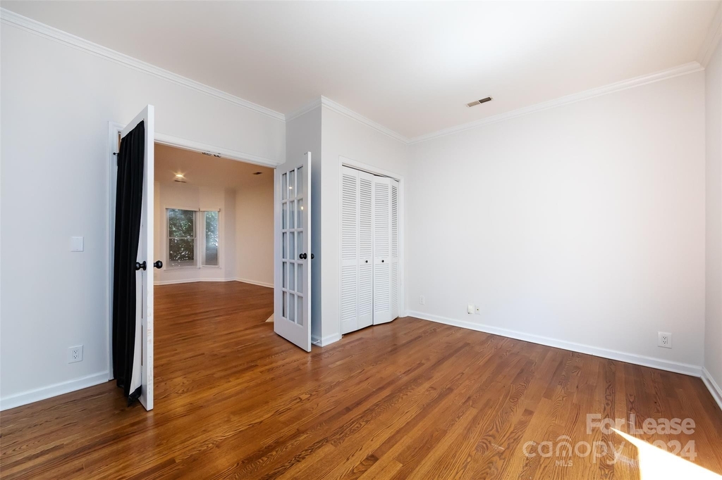 805 Greenleaf Avenue - Photo 23