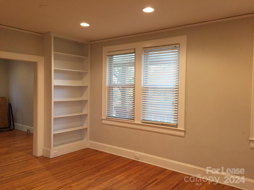 1611 Sunnyside Avenue - Photo 1