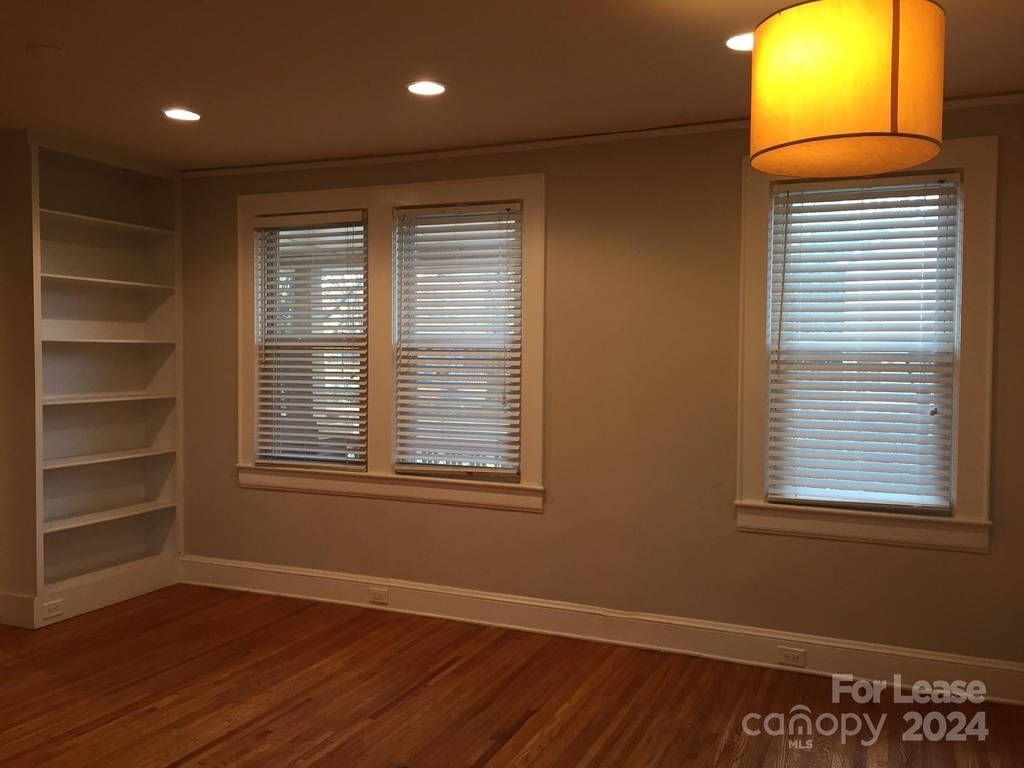 1611 Sunnyside Avenue - Photo 2