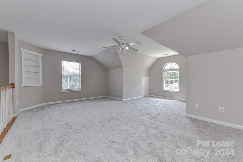 9321 Brentfield Road - Photo 42