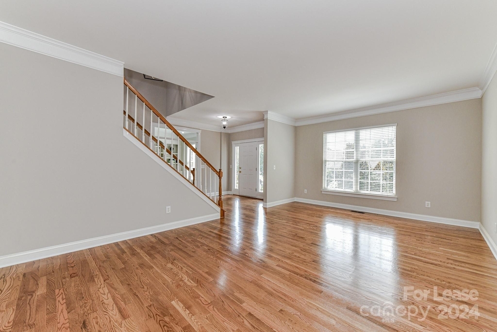 9321 Brentfield Road - Photo 10