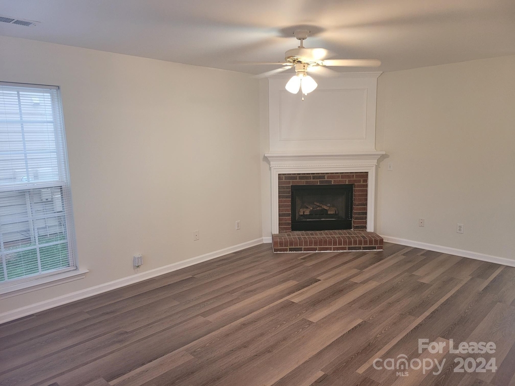 7612 Silverton Way - Photo 2