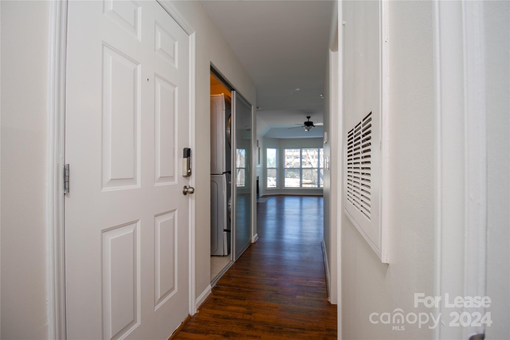 529 Graham Street - Photo 6