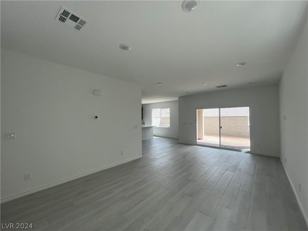 4450 Peressini Street - Photo 2