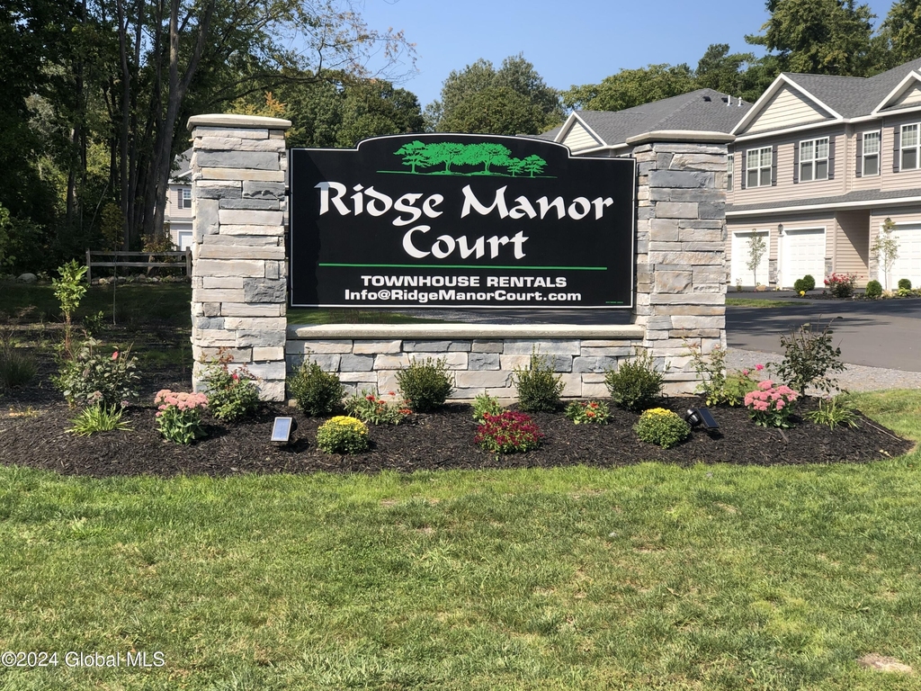 Ridge Manor Court - Photo 1