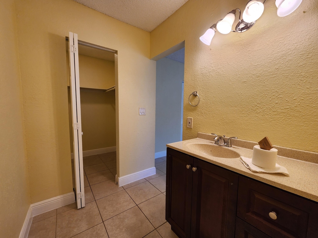 4471 Sw 54th Court - Photo 3