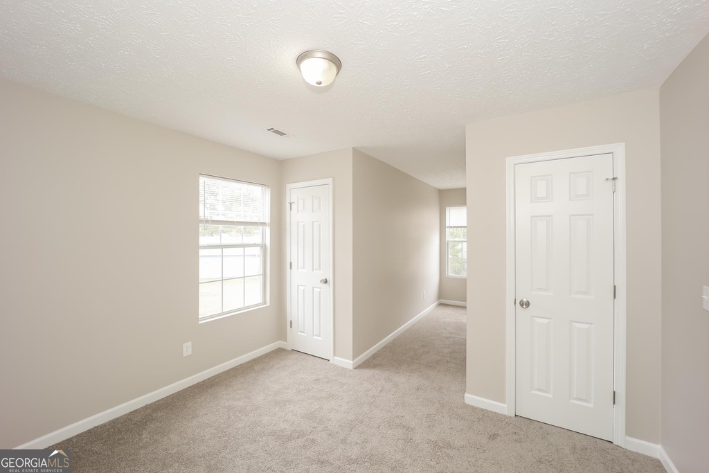 9357 Sleepy Hollow Lane - Photo 12