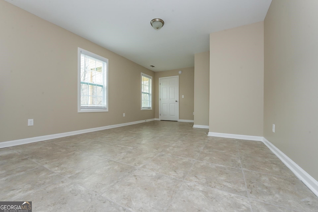 632 Sycamore Drive - Photo 5