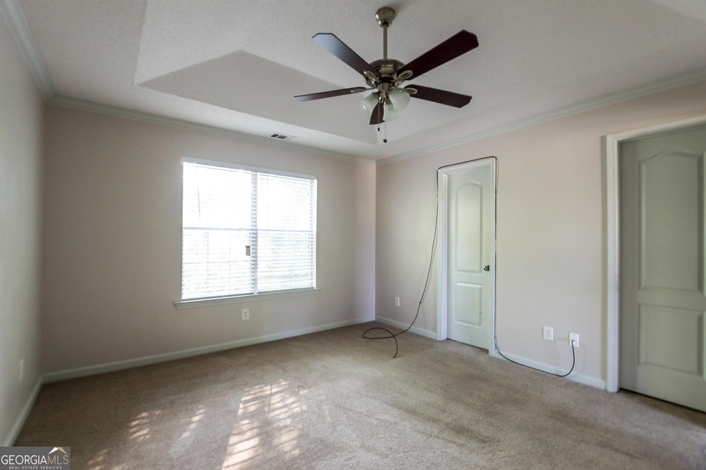 720 White Oak Court - Photo 8