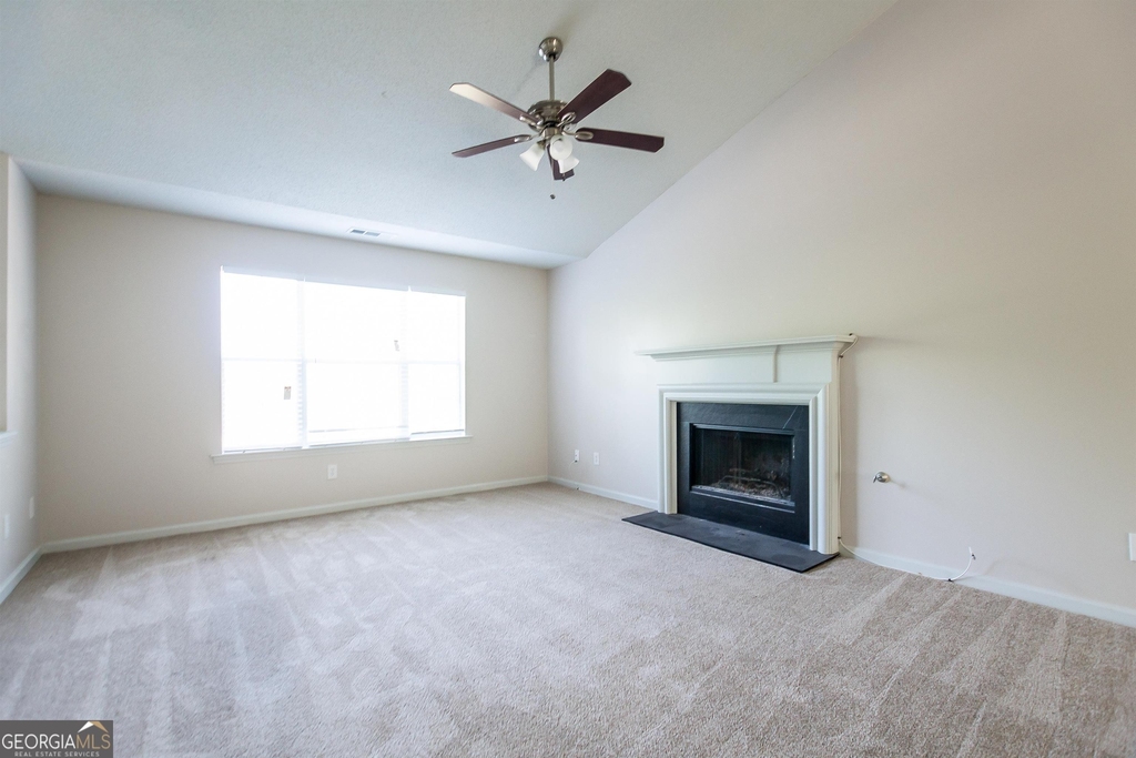 720 White Oak Court - Photo 2