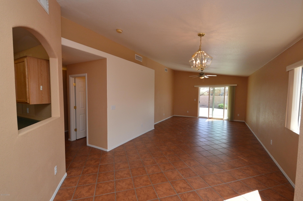 2177 W Burlwood Way - Photo 4