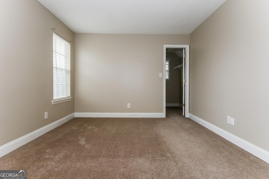 301 Lyman Court - Photo 12