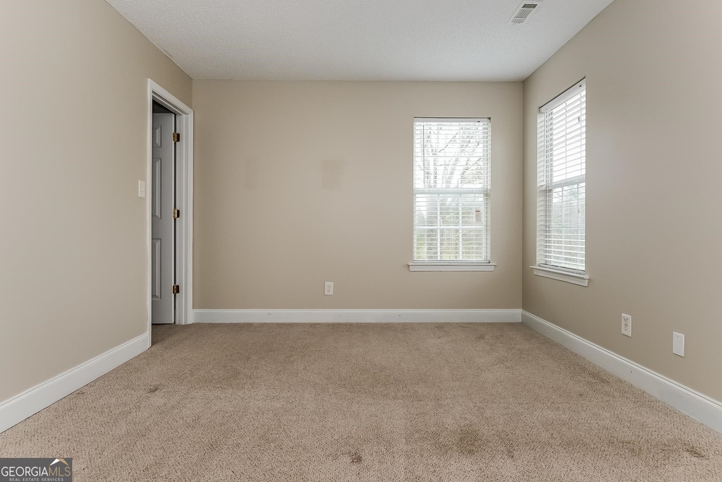 301 Lyman Court - Photo 13