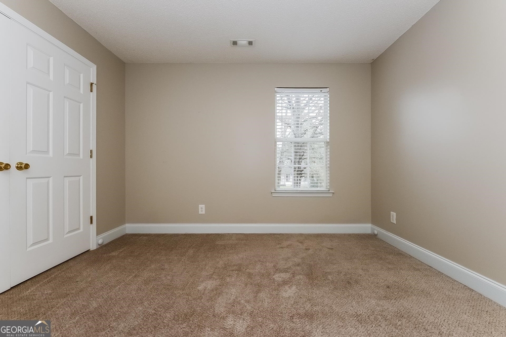 301 Lyman Court - Photo 11