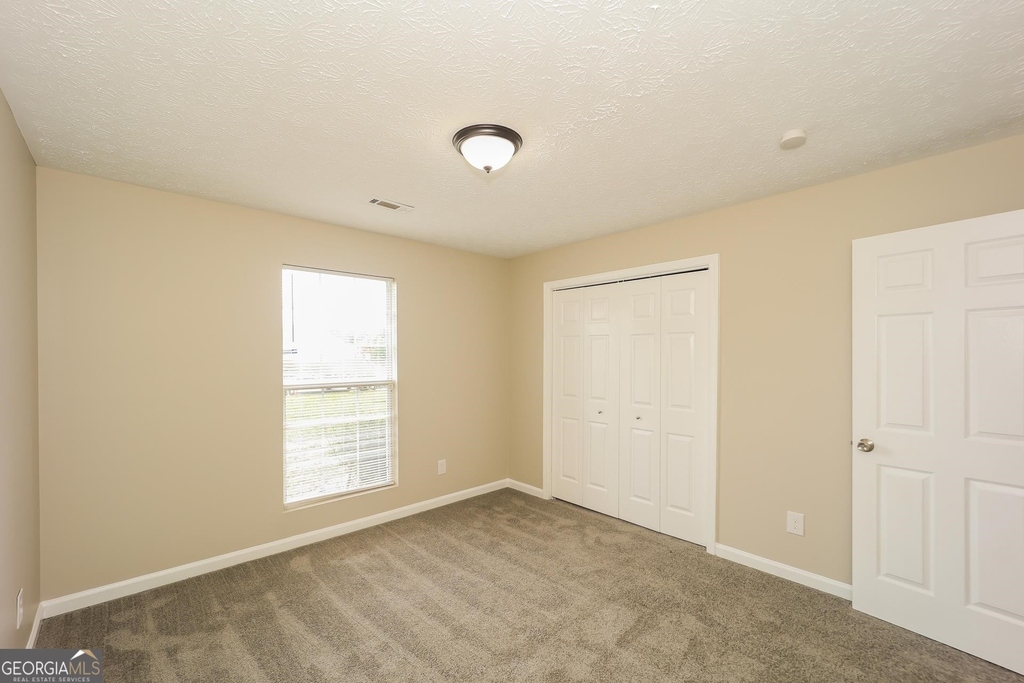 9459 Sleepy Hollow Lane - Photo 11