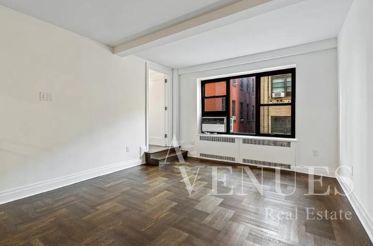 East 89th Street - Photo 3