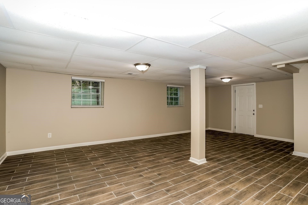 677 Selden Court - Photo 13