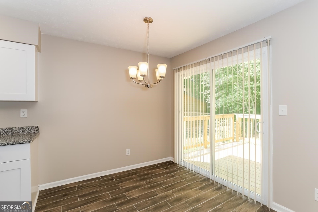 9073 Woodgreen Way - Photo 4