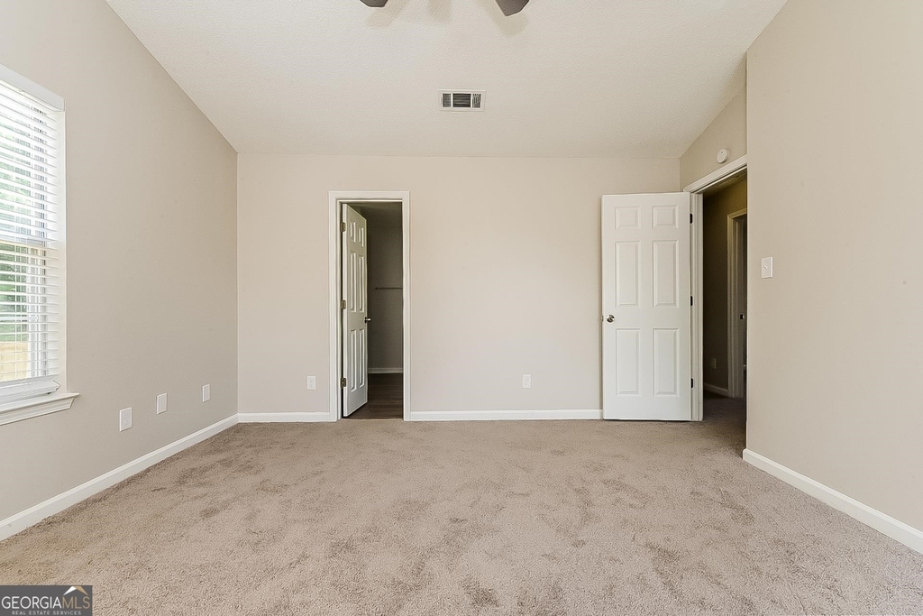 43 Bridlewood Court - Photo 8