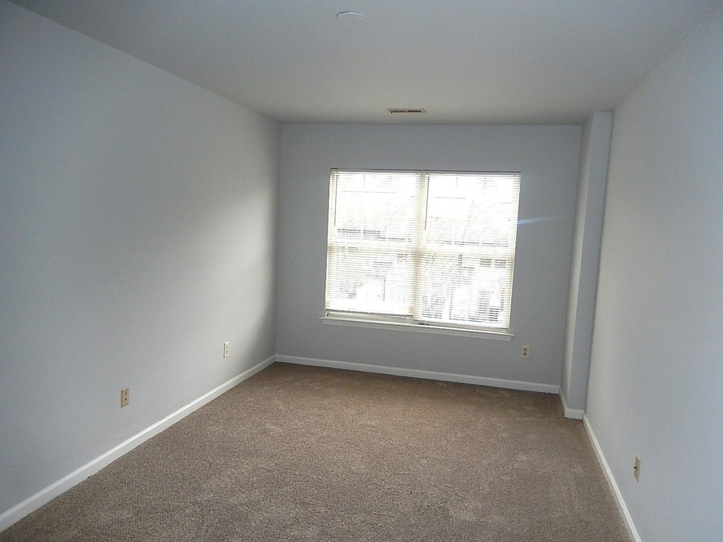 1211 Canyon Rock Court - Photo 22