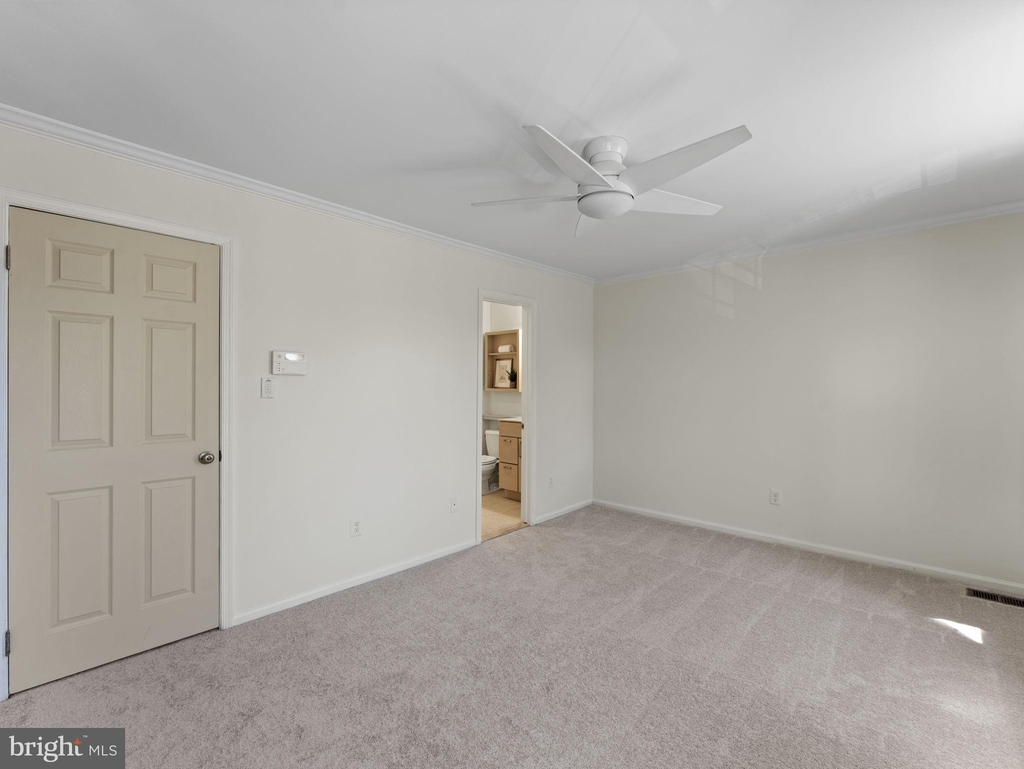 8638 Dellway Lane - Photo 20