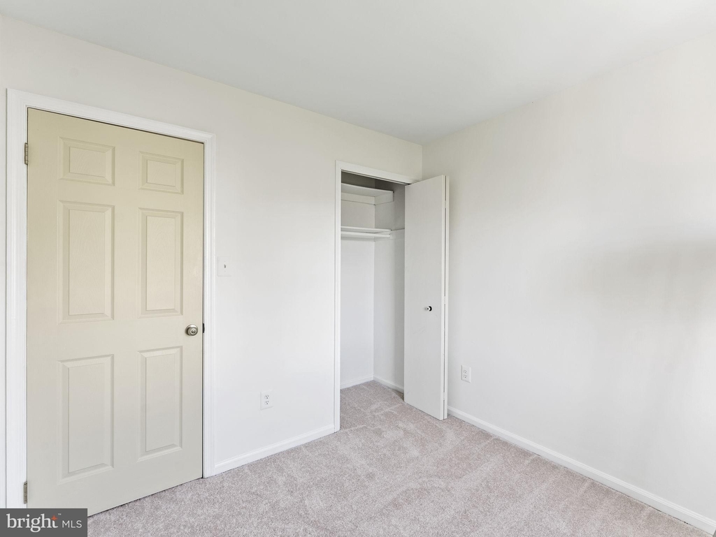 8638 Dellway Lane - Photo 14