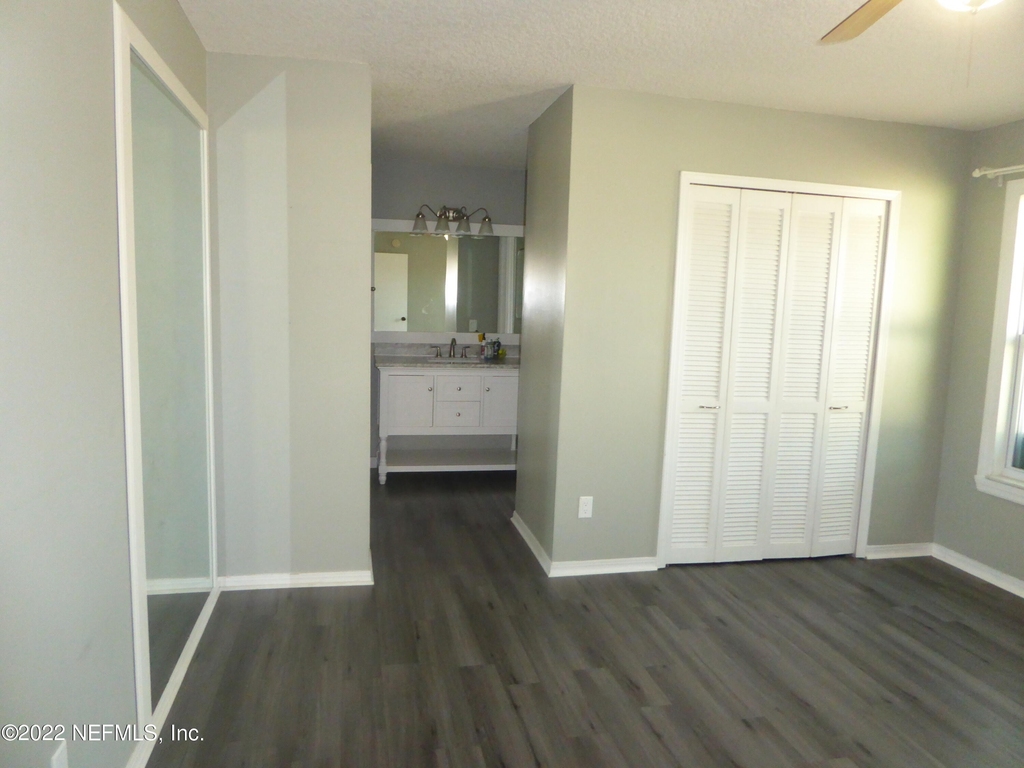 14317 Coral Reef Drive S - Photo 17