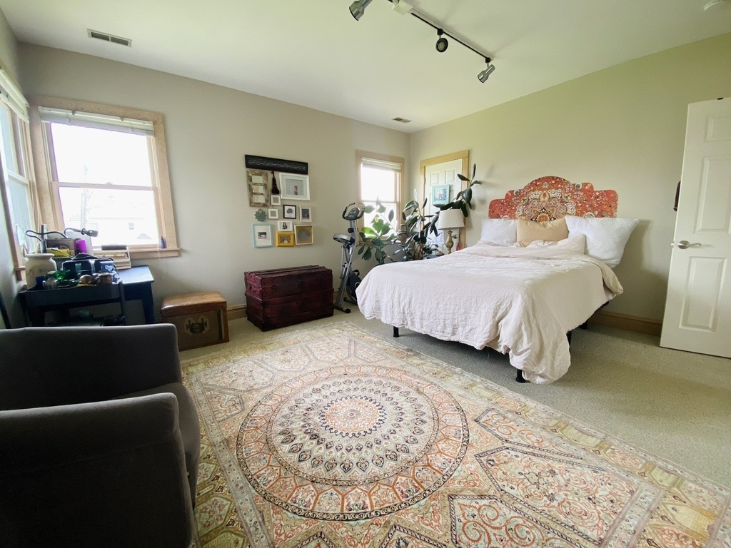 1322 Wilmette Avenue - Photo 7