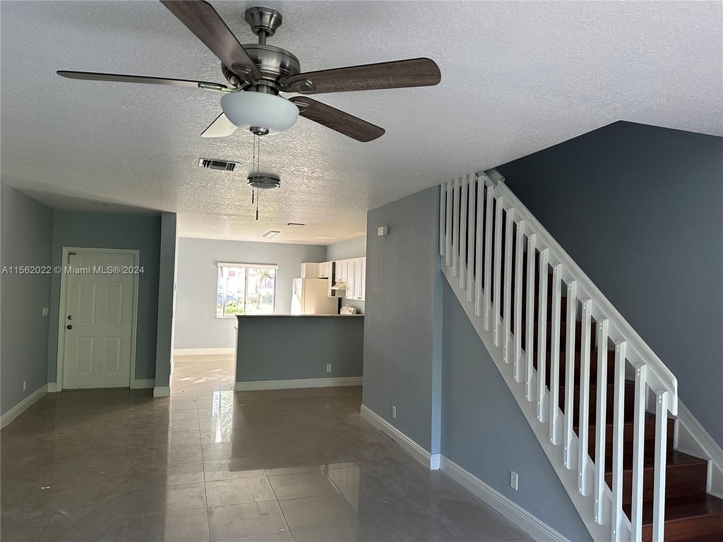 7653 Tamarac Island Cir - Photo 12