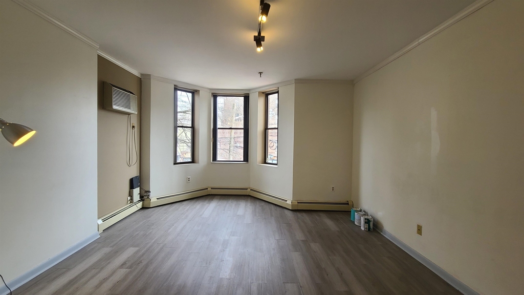 4905 Park Ave - Photo 5