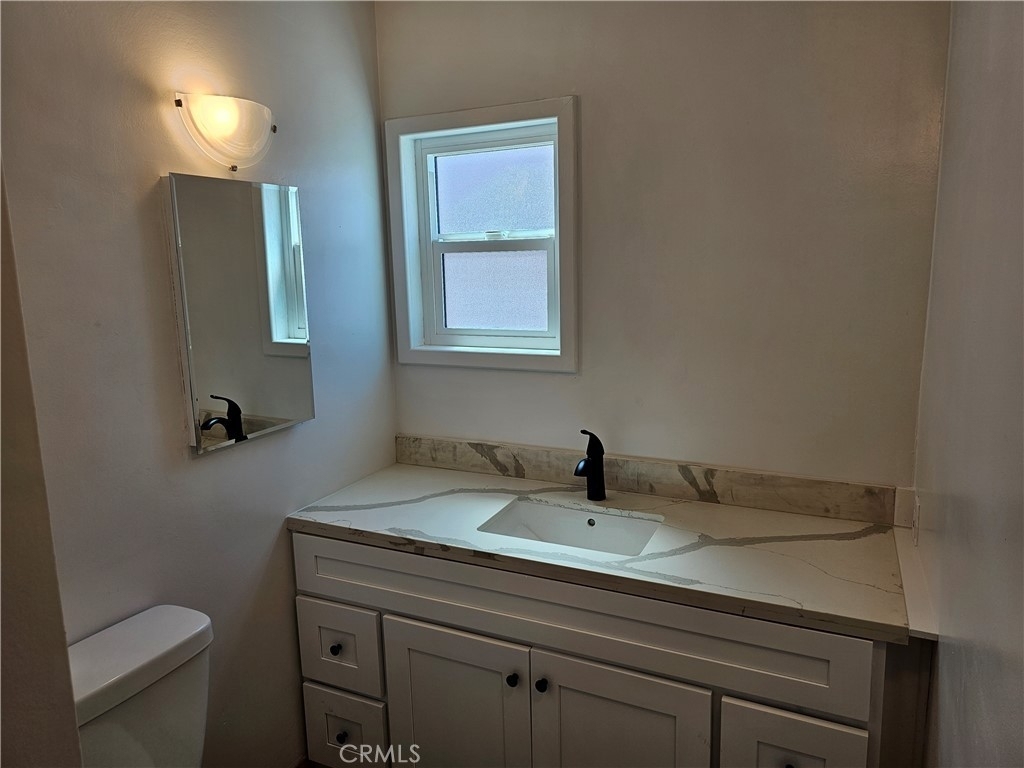 2614 Graham Avenue - Photo 14