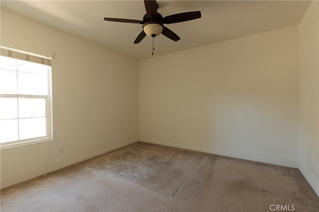 710 E Valencia Street - Photo 9