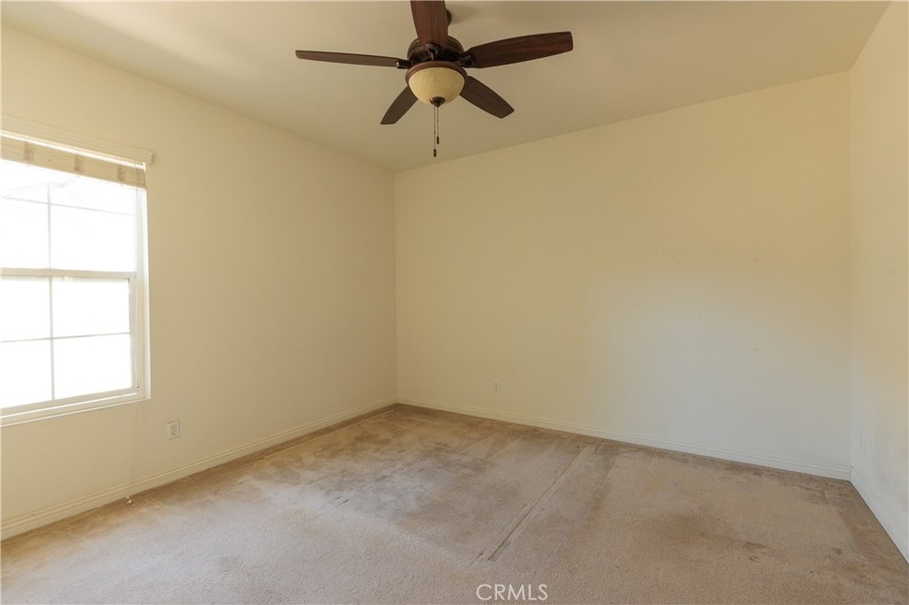 710 E Valencia Street - Photo 8
