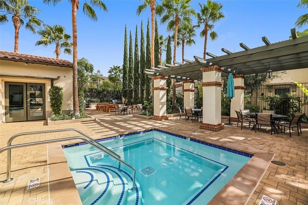 710 E Valencia Street - Photo 27