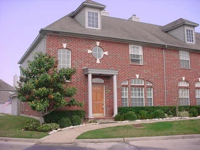 1297 El Camino Village Drive - Photo 2