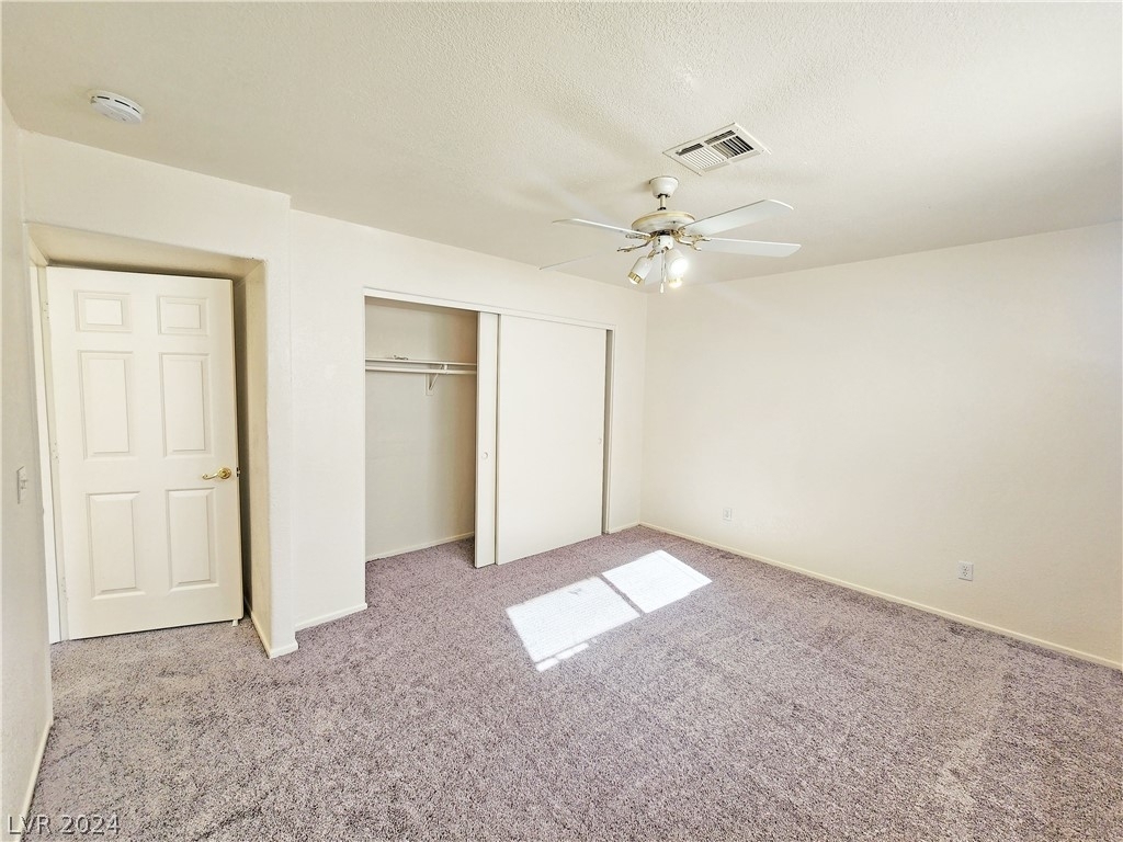 2321 E Calvada Boulevard - Photo 11