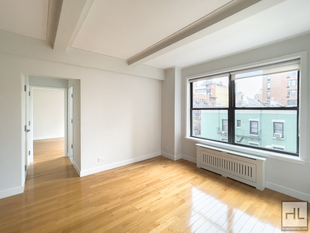 East 58th Street - Photo 9