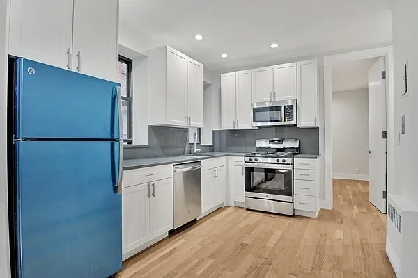 226 East 25th Street - Photo 1