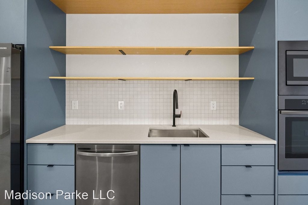 2201 Frankford Ave - Photo 5