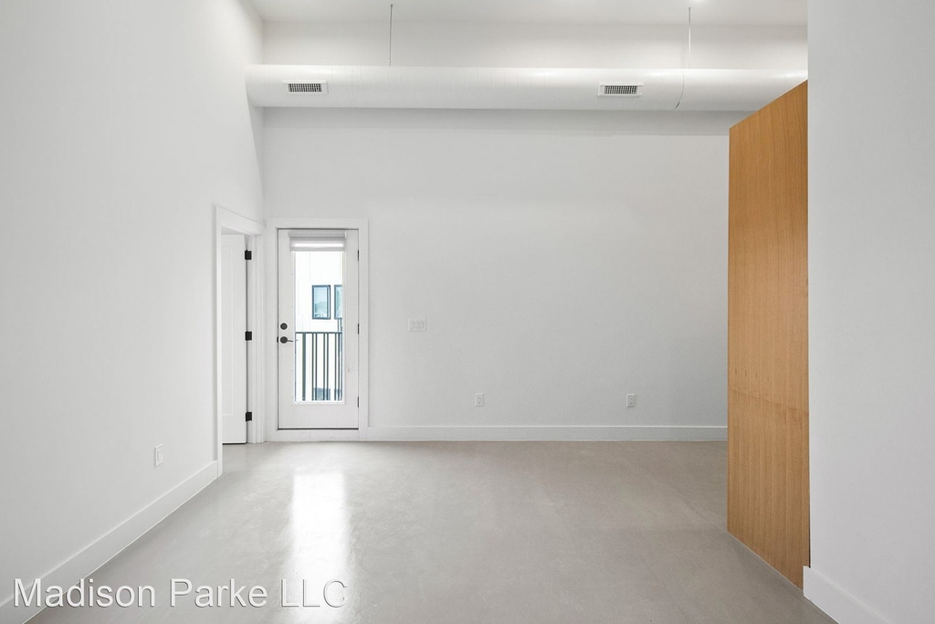 2201 Frankford Ave - Photo 7