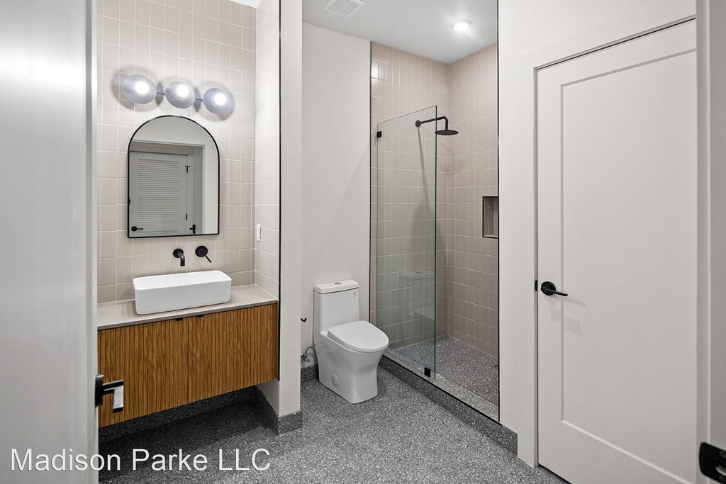 2201 Frankford Ave - Photo 10