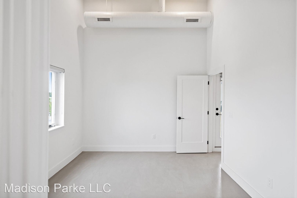 2201 Frankford Ave - Photo 13